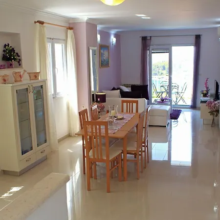 Apartment Siesta - Two-bedroom With Balcony And Sea View Cavtat
