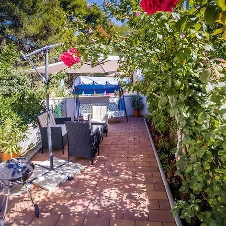 Siesta - Two-bedroom With Balcony And Sea View Cavtat