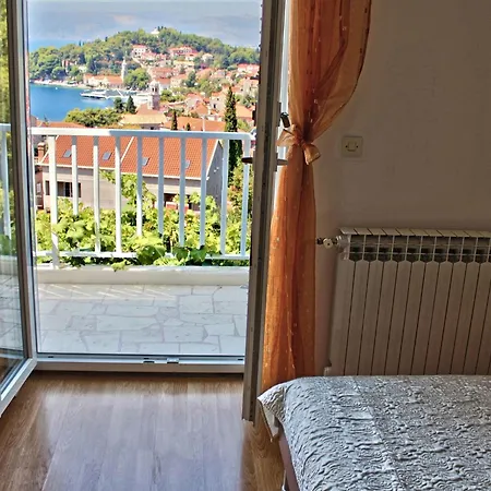 Siesta - Two-bedroom With Balcony And Sea View *