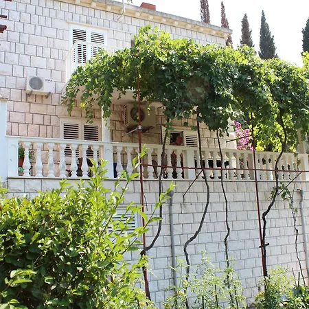 Apartmán Siesta - Two-bedroom With Balcony And Sea View *