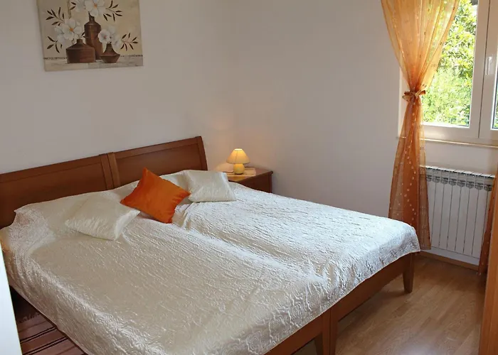 公寓 Siesta - Two-bedroom With Balcony And Sea View