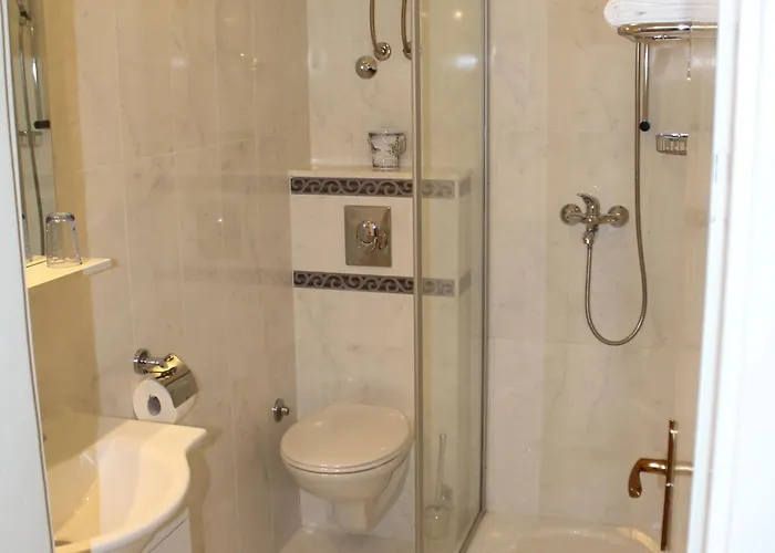 Siesta - Two-bedroom With Balcony And Sea View Apartament Cavtat